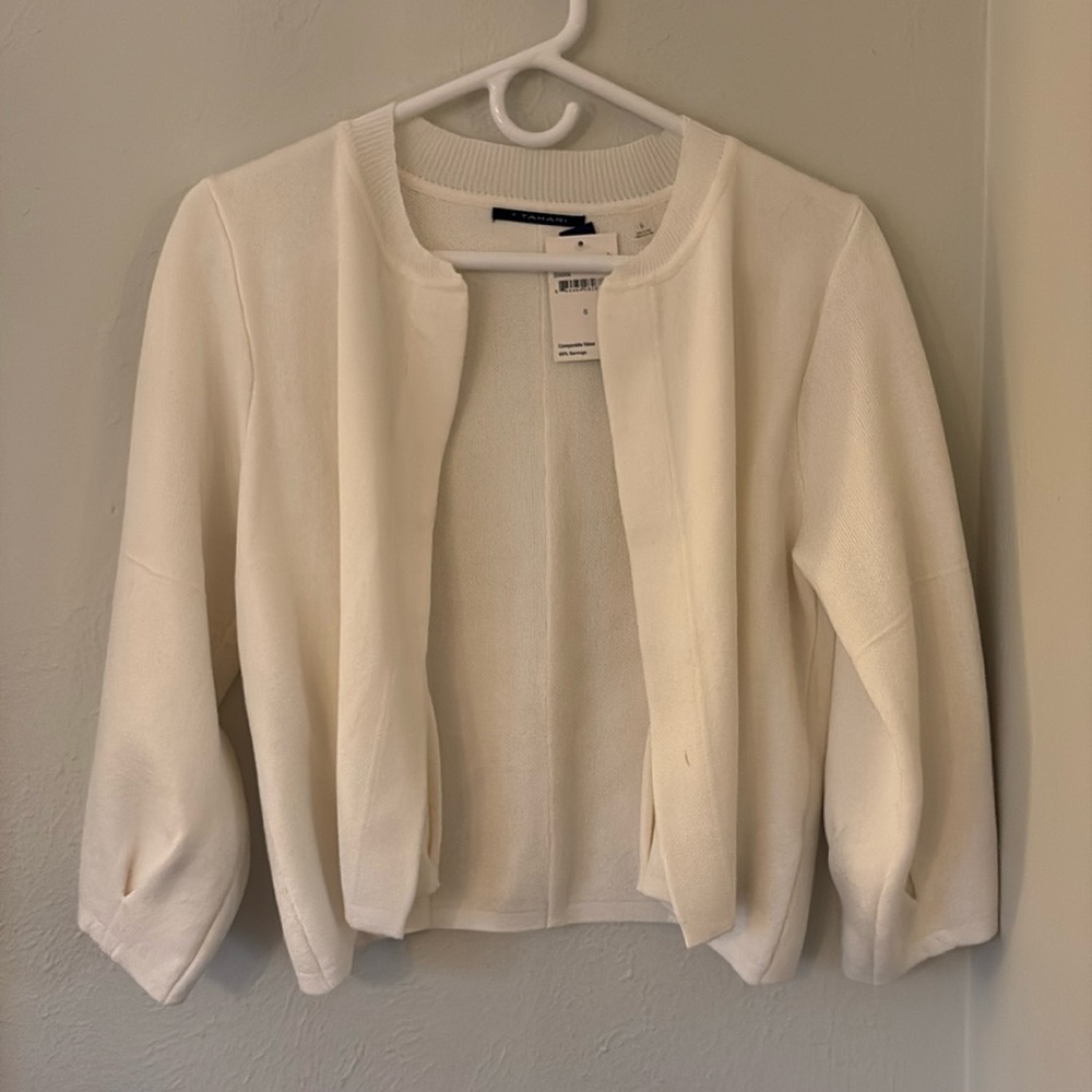 Tahiti 3/4 sleeve white tailored cardigan cropped. New with tags
